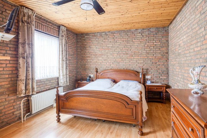 Foto 21 van Voorstraat 49