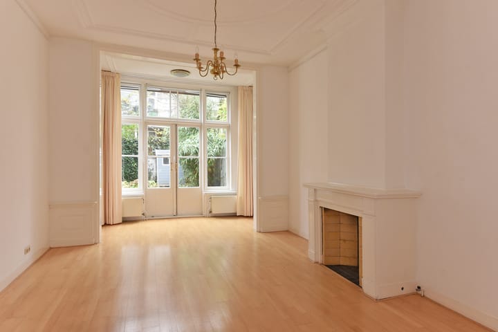 Foto 16 van Cornelis Jolstraat 32