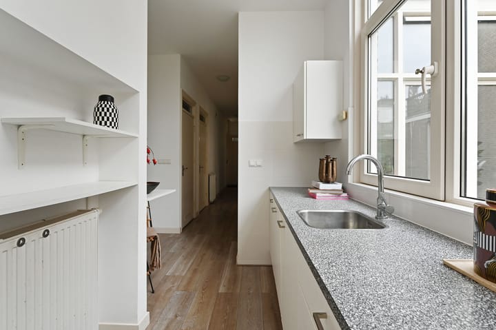 Photo 18 of Pijnboomstraat 40