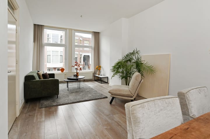 Photo 8 of Pijnboomstraat 40