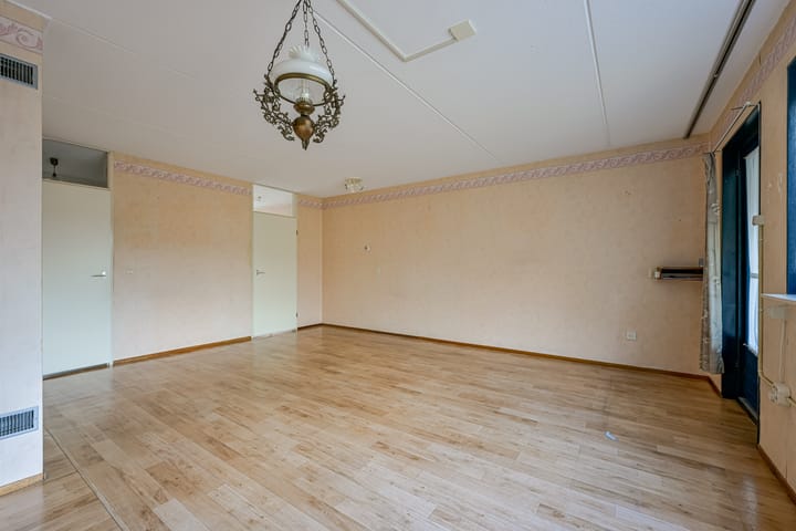 Photo 10 of Ridderstraat 17