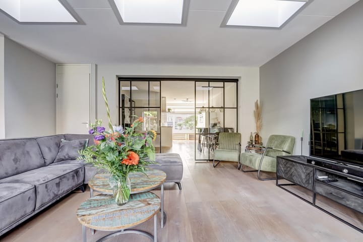 Foto 12 van Van Huessenleede 8