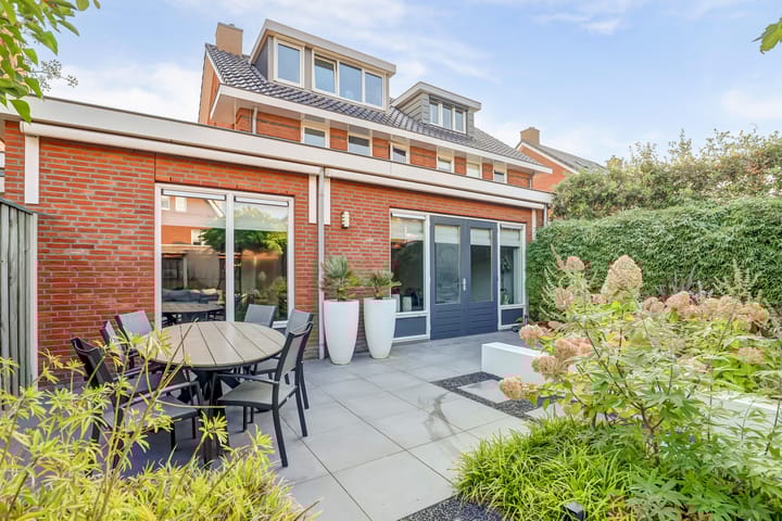 Foto 43 van Van Huessenleede 8