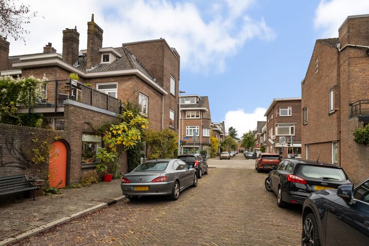 Photo 5 of Jan van Scorelstraat 141