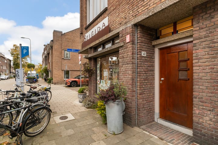 Photo 7 of Jan van Scorelstraat 141