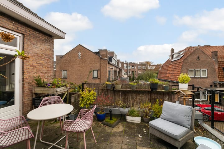 Photo 28 of Jan van Scorelstraat 141