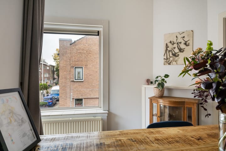 Photo 39 of Jan van Scorelstraat 141