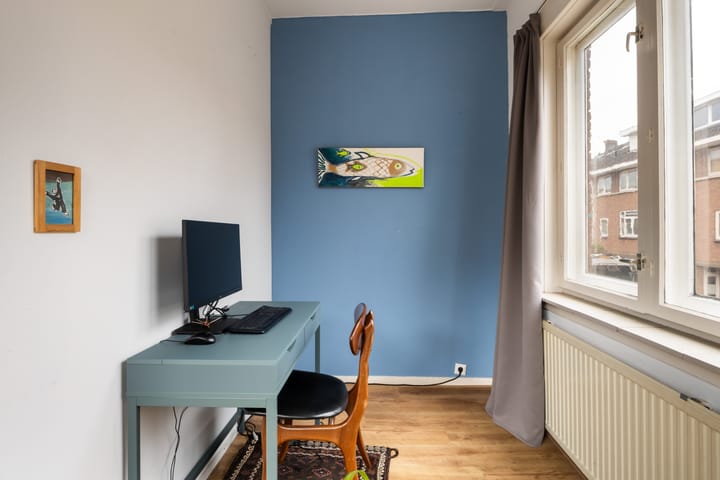 Photo 42 of Jan van Scorelstraat 141