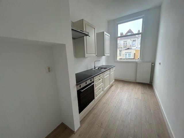 Photo 4 of Van Bylandtstraat 132