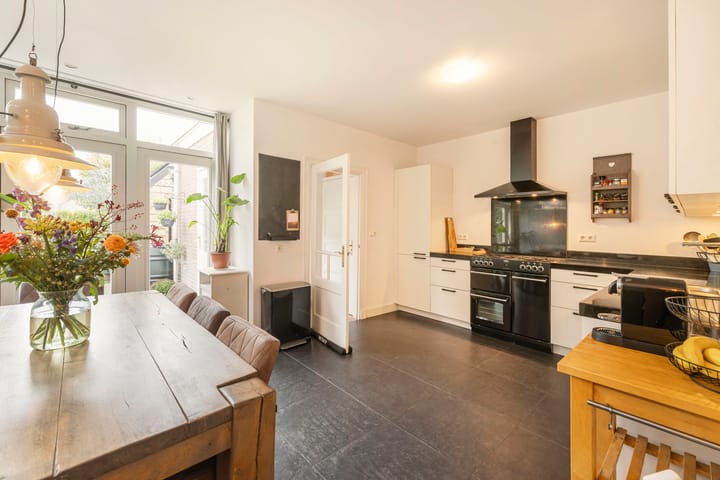 Photo 9 of Beatrixstraat 39