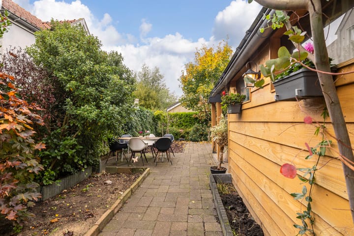 Photo 33 of Beatrixstraat 39