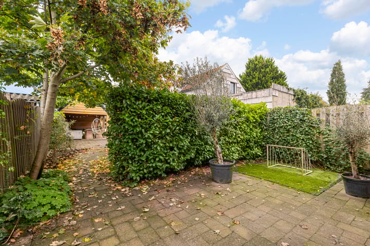 Photo 35 of Beatrixstraat 39