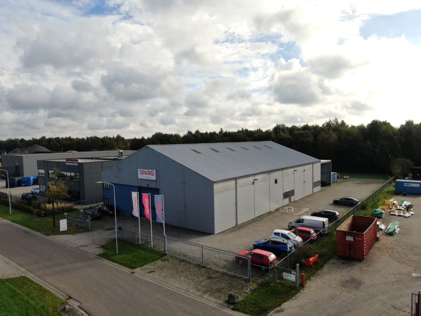 View photo 2 of Charles Darwinstraat 24