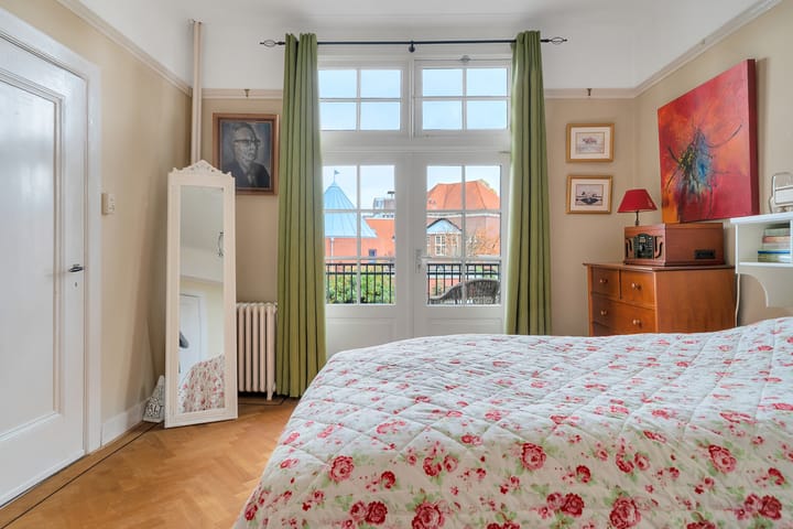 Photo 37 of Kortenaerstraat 14