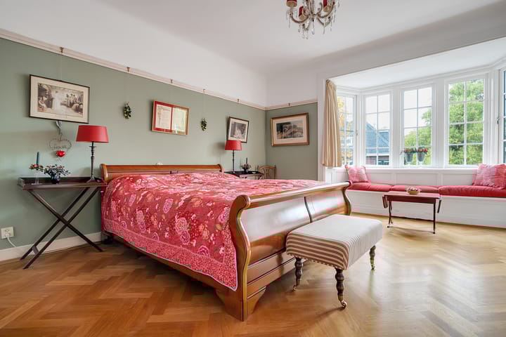 Photo 31 of Kortenaerstraat 14