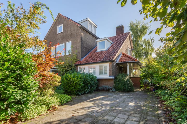 Albertine Agneslaan 8