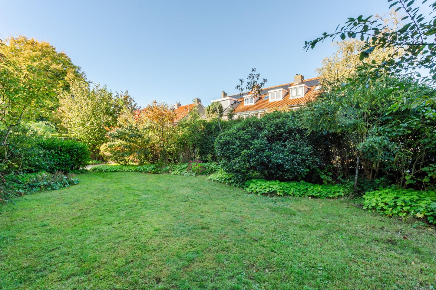 Foto 10 van Albertine Agneslaan 8