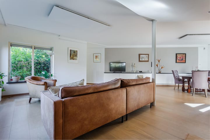 Foto 17 van Albertine Agneslaan 8