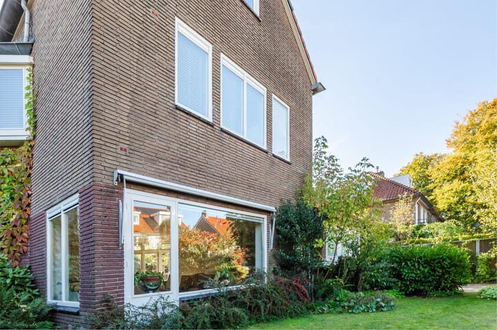 Foto 60 van Albertine Agneslaan 8