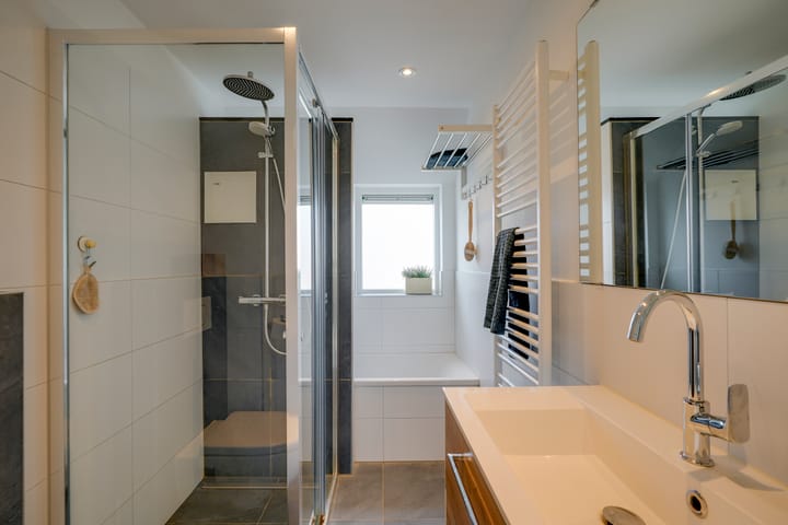 Photo 32 of Sweder van Zuylenweg 72