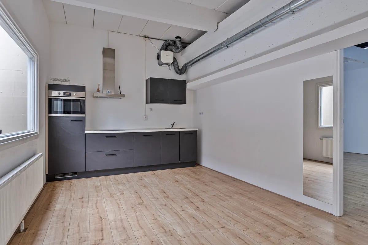 View photo 4 of Pampuslaan 75