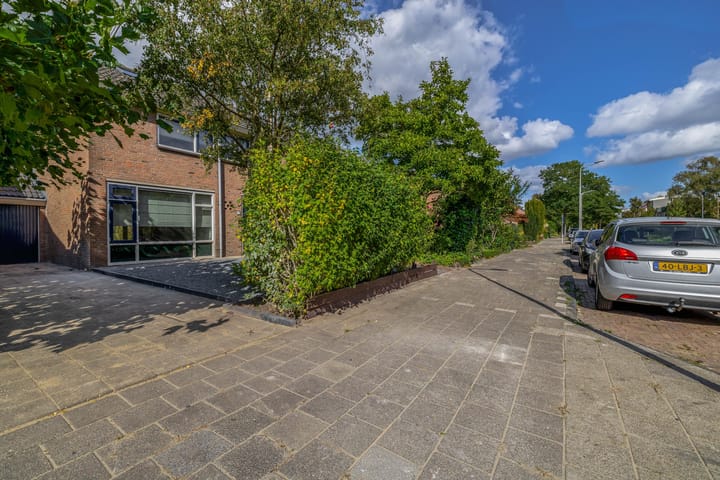 Foto 1 van Van der Waalslaan 9