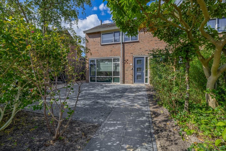 Foto 2 van Van der Waalslaan 9