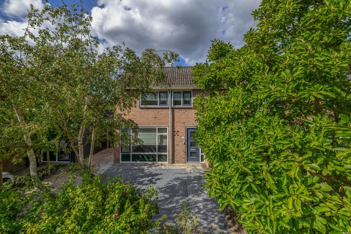 Foto 40 van Van der Waalslaan 9