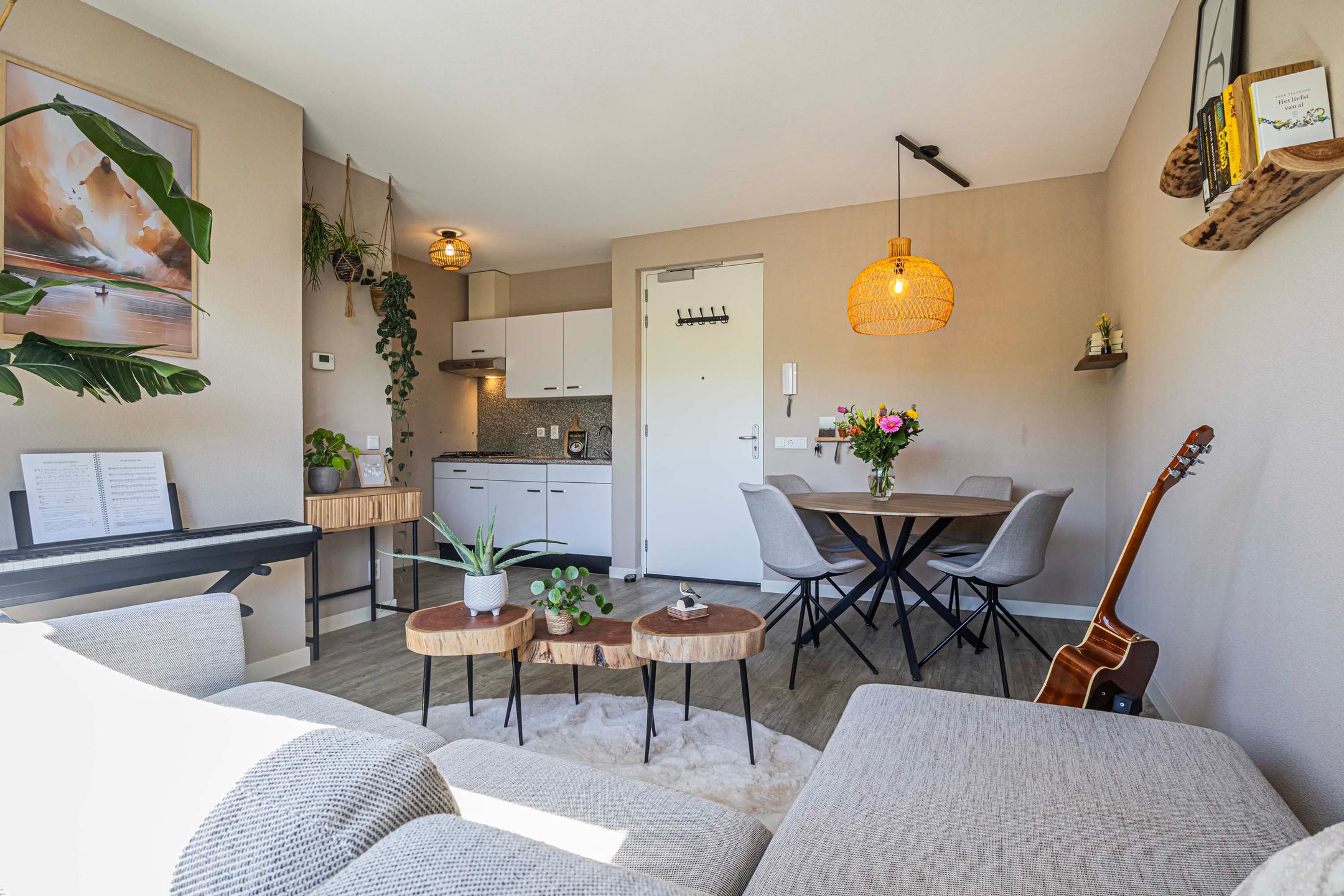 Foto 3 van Stationsplein 12-B