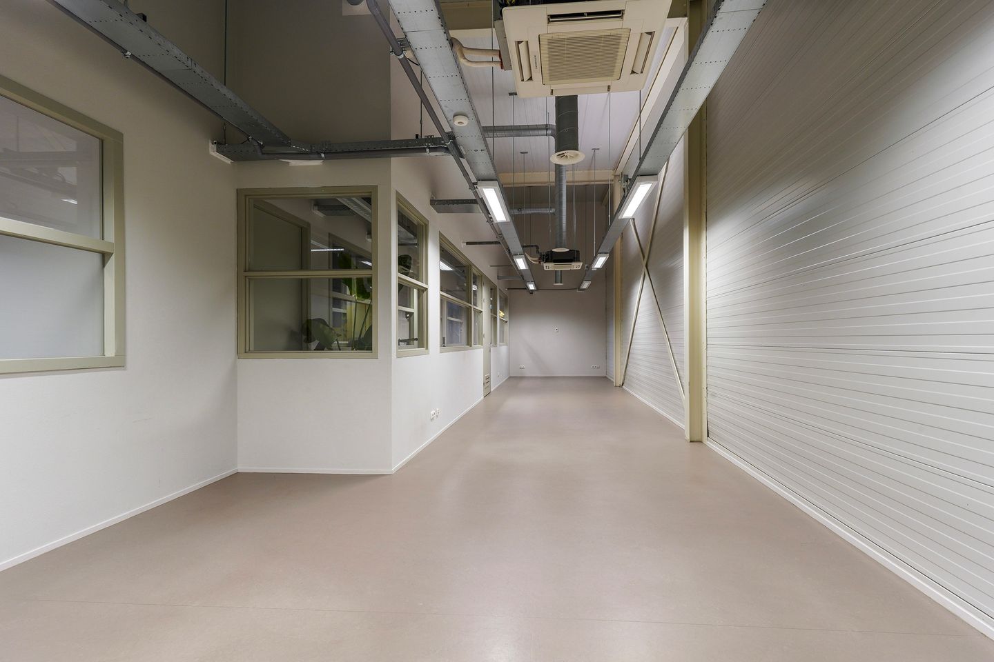 View photo 1 of Veemarktstraat 34