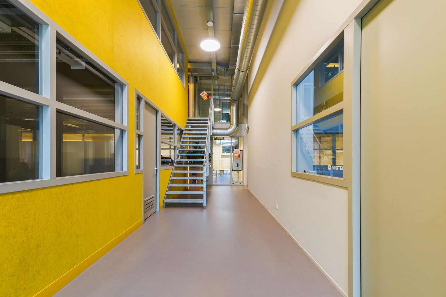 View photo 3 of Veemarktstraat 34