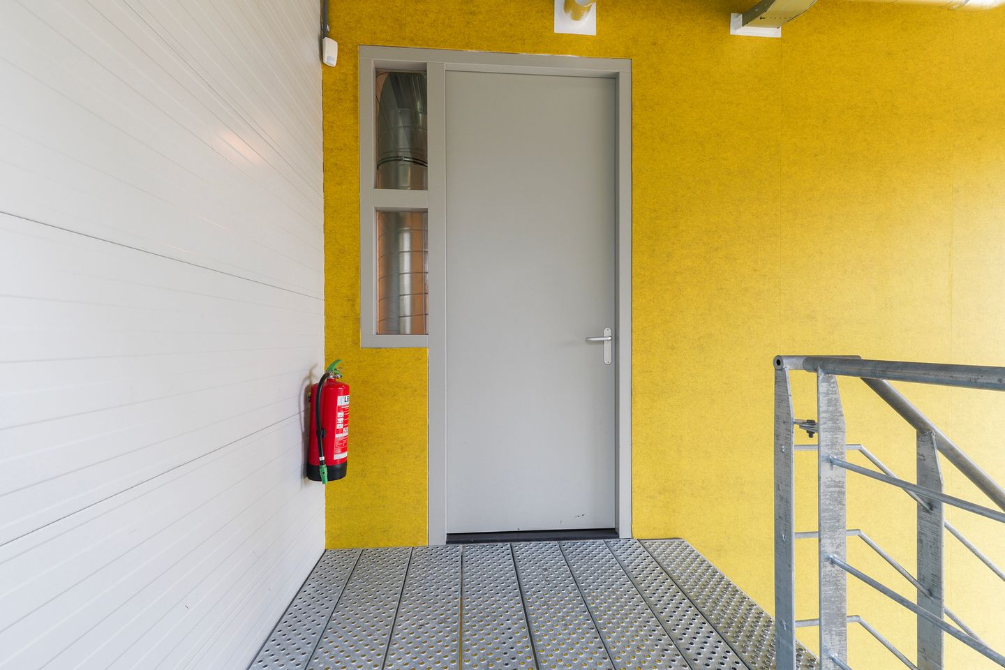 Bekijk foto 2 van Veemarktstraat 34