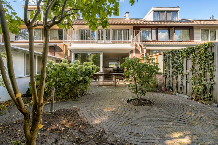 Foto 31 van Schweitzerstraat 64