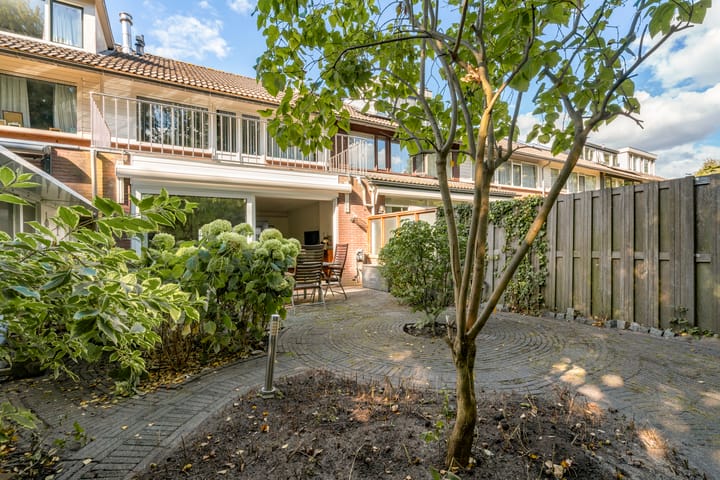 Foto 30 van Schweitzerstraat 64