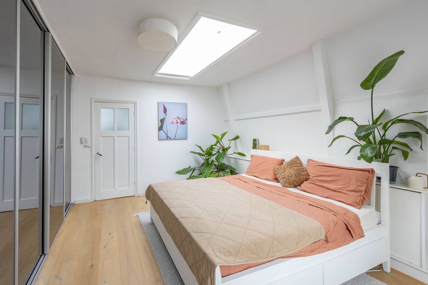 Photo 25 of Westerhavenstraat 17