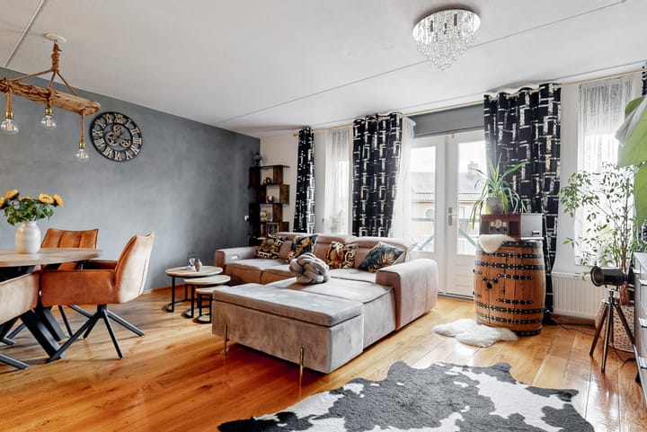 Photo 6 of Kraijenhoffstraat 17