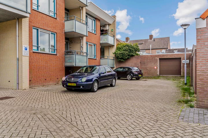 Photo 23 of Kraijenhoffstraat 17