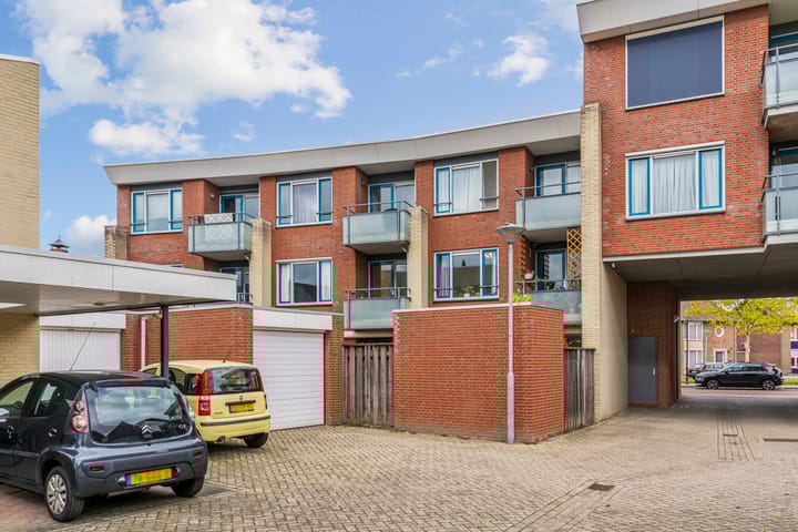 Photo 24 of Kraijenhoffstraat 17