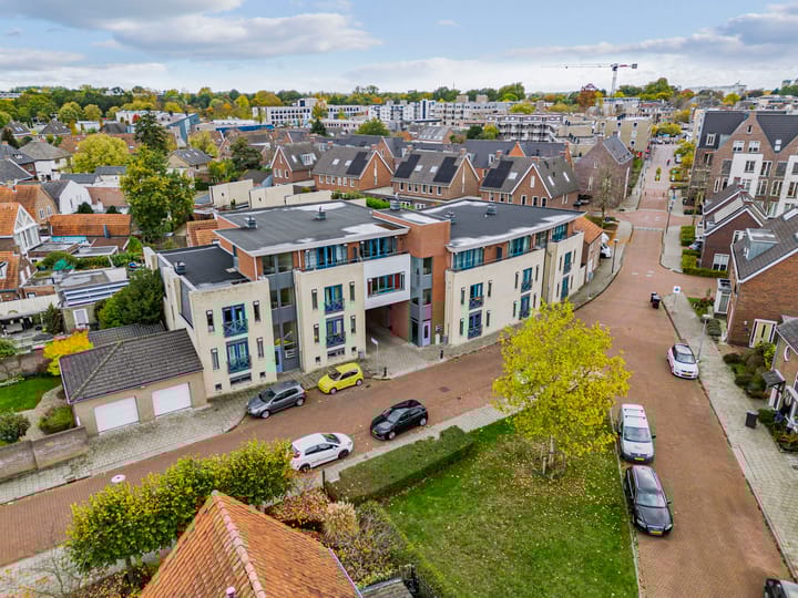 Photo 29 of Kraijenhoffstraat 17