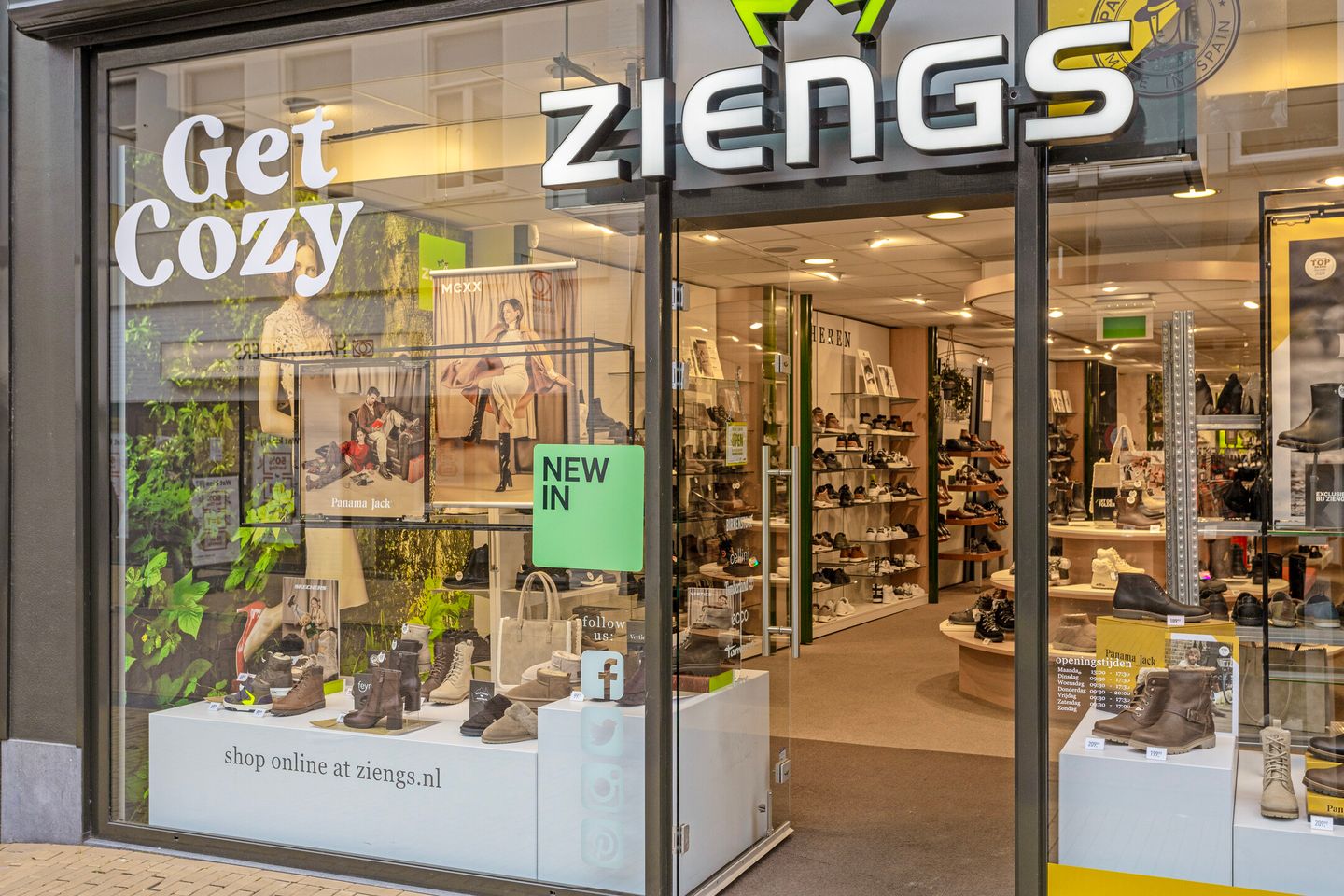 View photo 4 of Oosterstraat 15