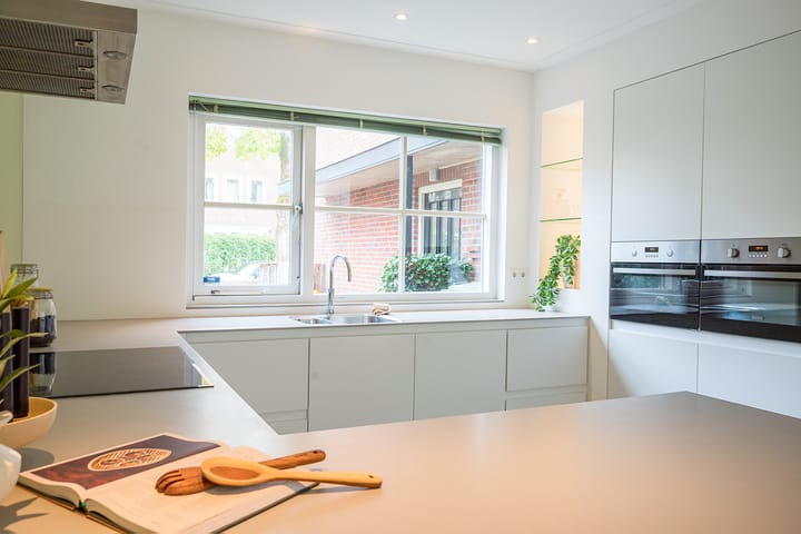 Foto 26 van Alberdingk Thijmlaan 3