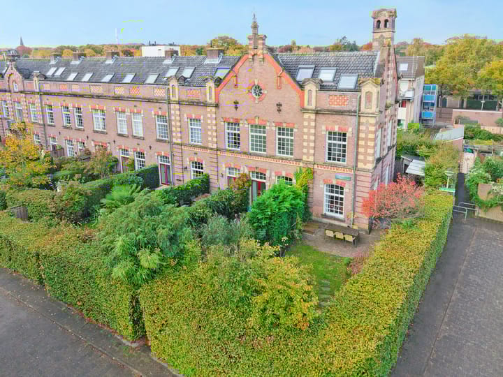 Foto 34 van Graaf Hendriklaan 1