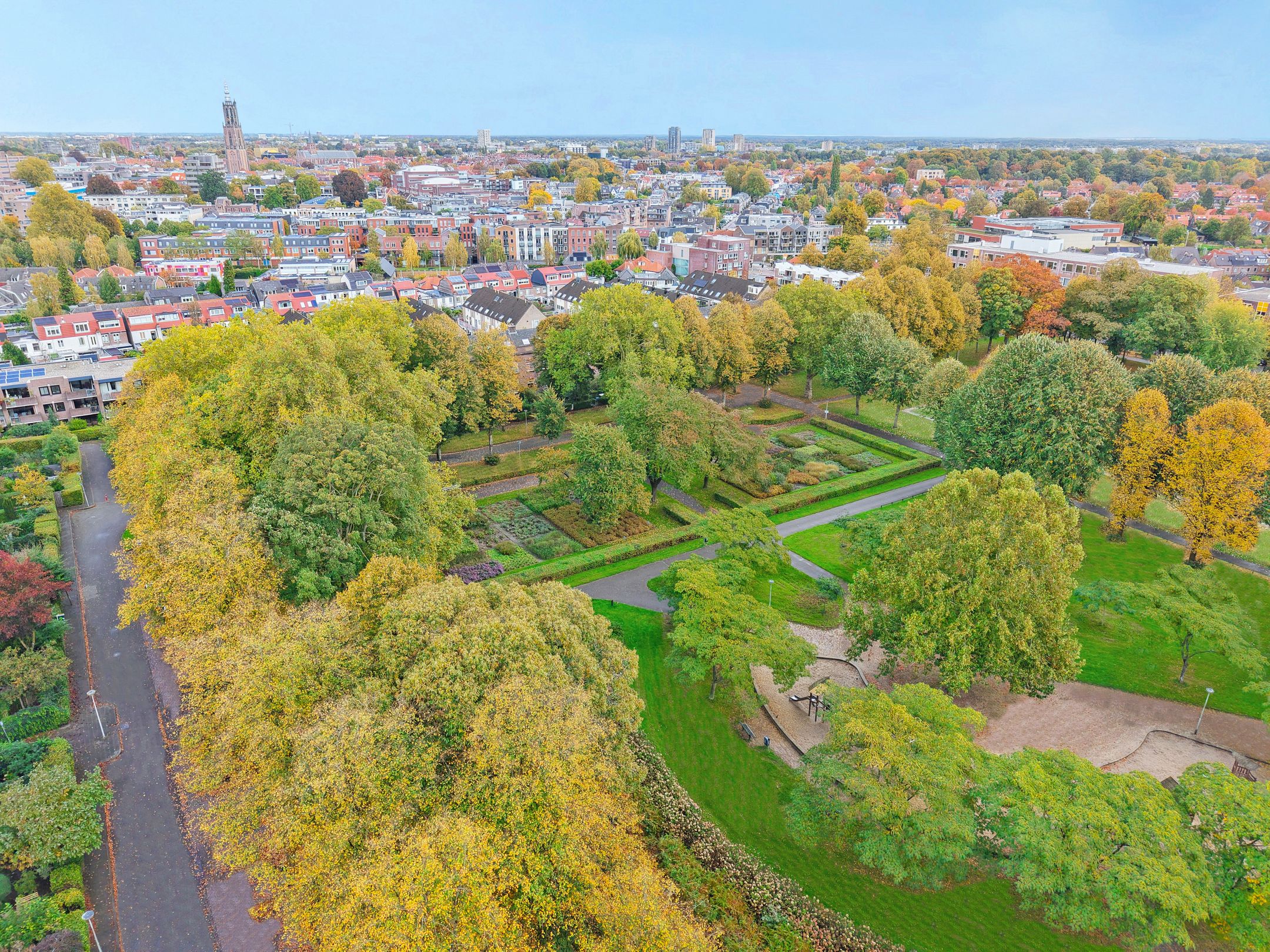 Foto 36 van Graaf Hendriklaan 1