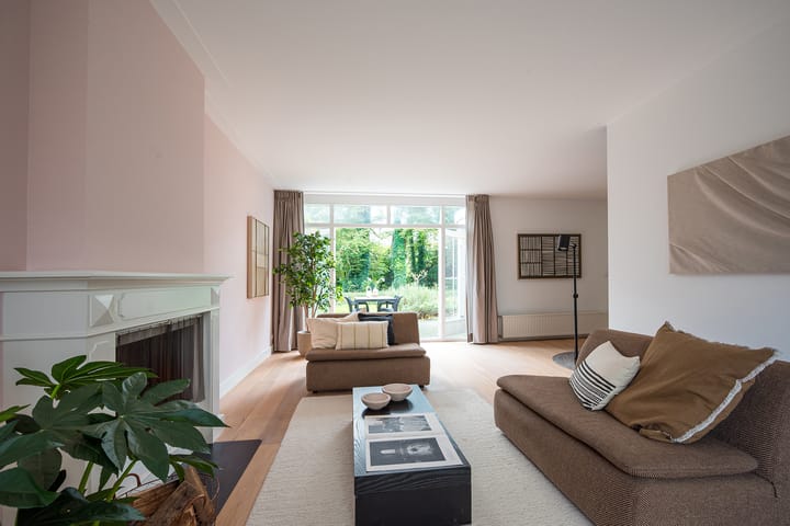 Foto 15 van Alberdingk Thijmlaan 3