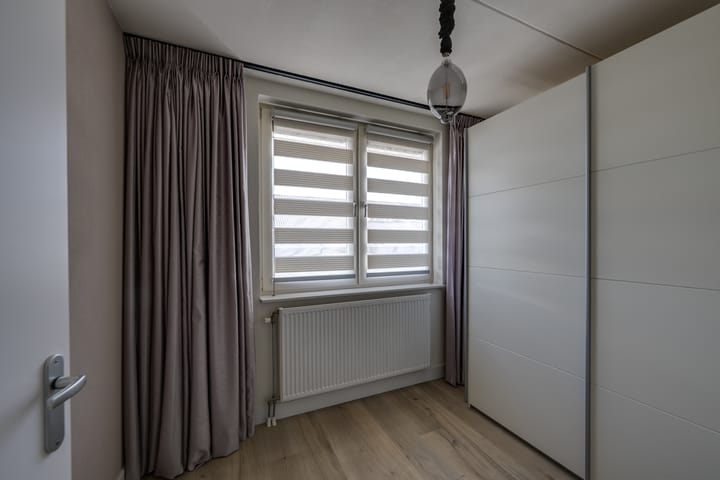 Foto 21 van Wilgenroos 15