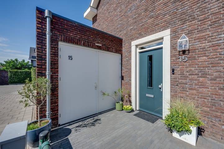 Foto 6 van Wilgenroos 15