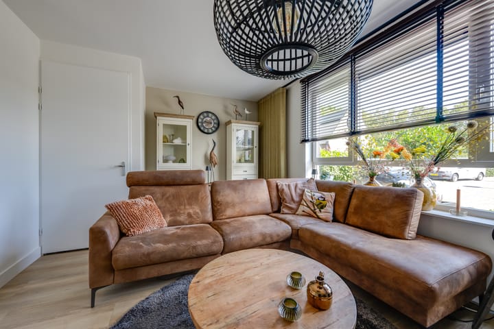 Foto 9 van Wilgenroos 15