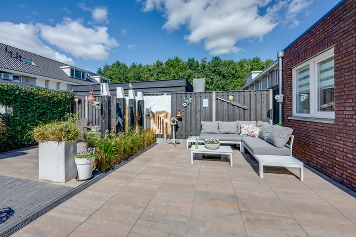 Foto 32 van Wilgenroos 15