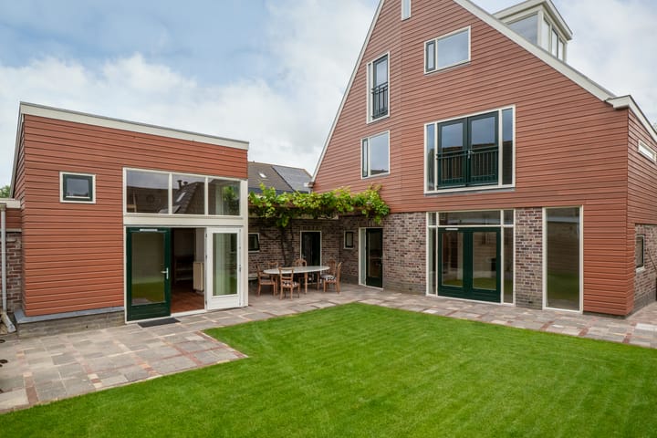 Photo 7 of Van Goghhof 63