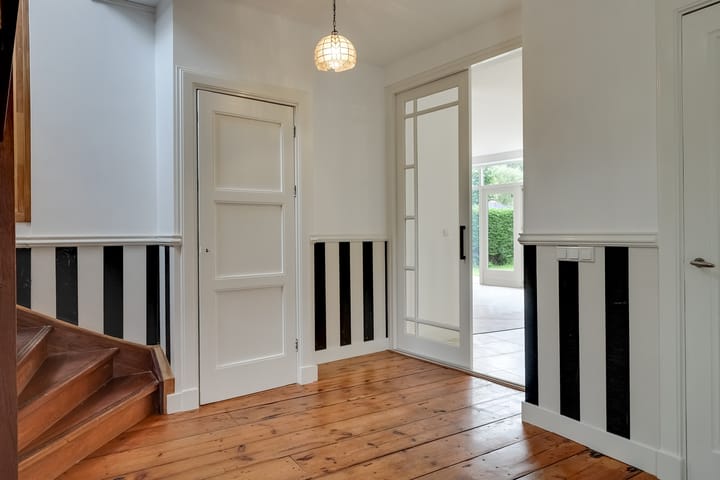 Photo 9 of Van Goghhof 63